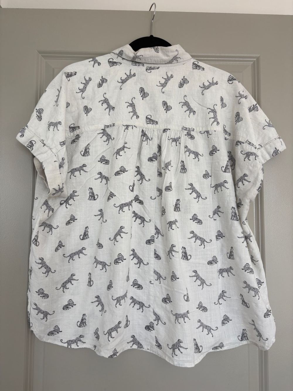 Lane Bryant White Short Sleeve Button-Front Shirt with Grey Leopard Motif - Picture 8 of 8